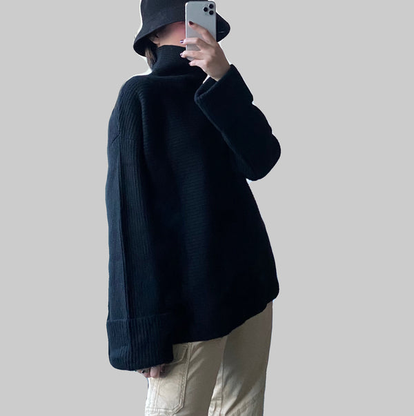 Oversize cashmere sweater black